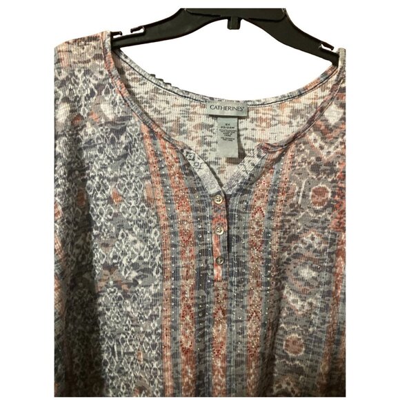 Catherines Multi-Colored V-Neck Top 2X - Picture 3 of 5